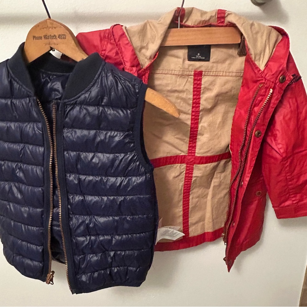 Boys 3-in-1 Red Hooded Jacket with Detachable Navy Puffer Vest .5y-110cm